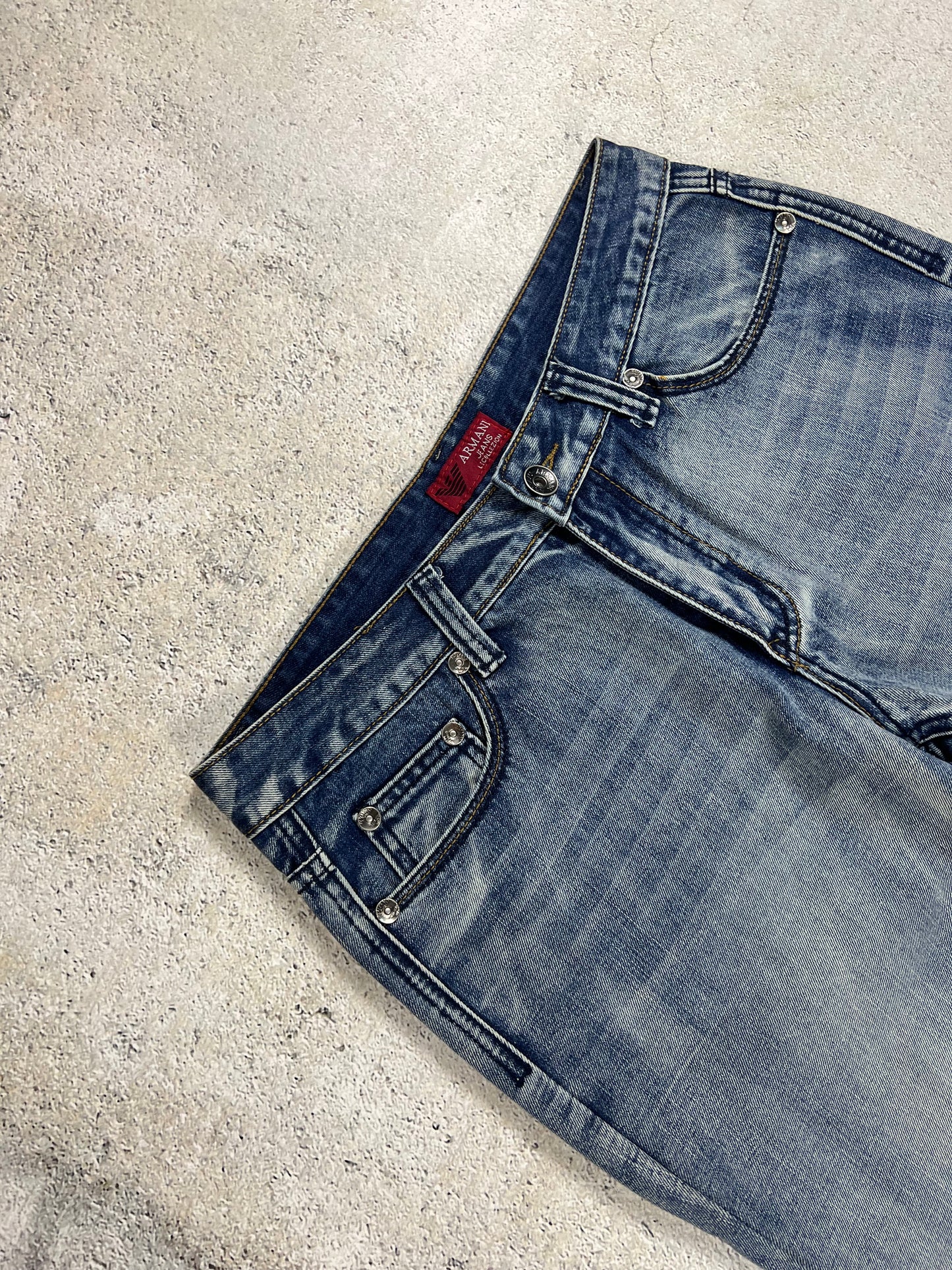 Armani Jeans M