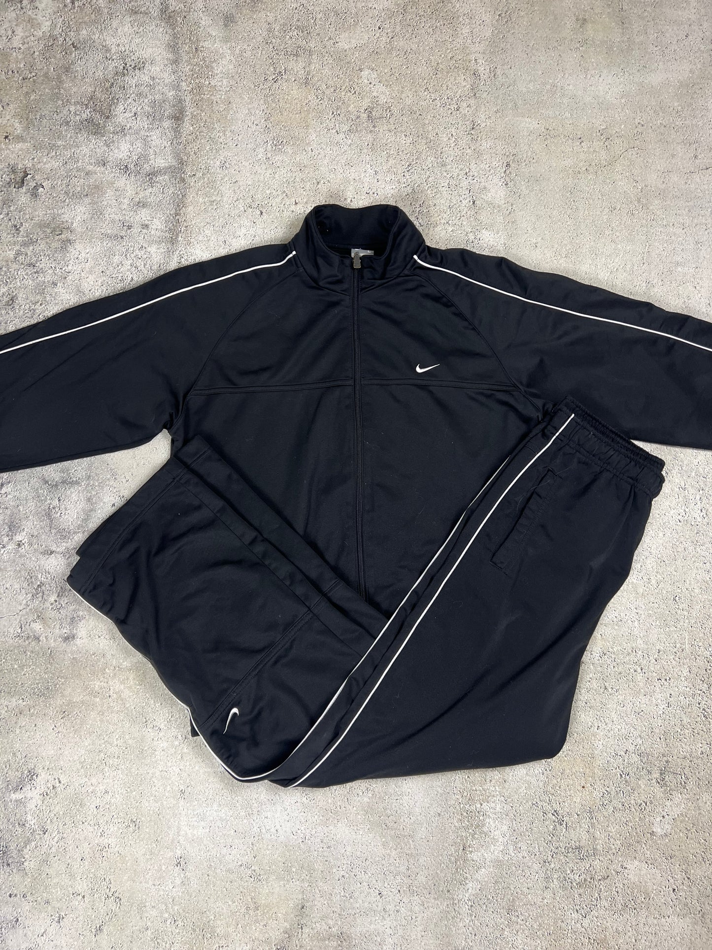 Nike Tracksuit L