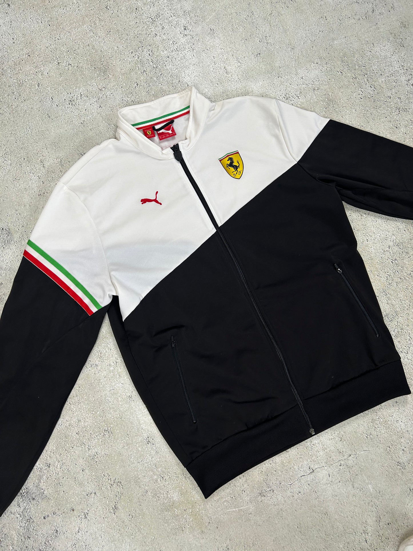 Ferrari Jacke M